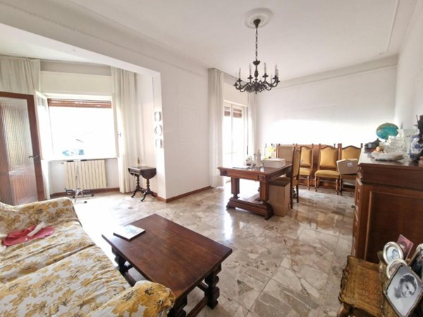 appartamento in vendita a Carrara in zona Fabbrica