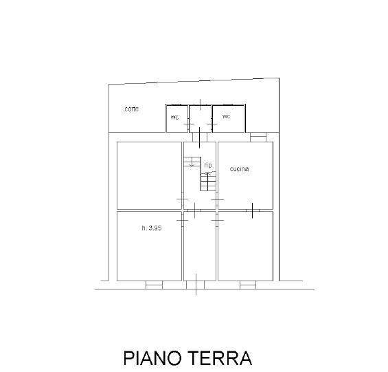 intera palazzina in vendita a Carrara in zona Marina di Carrara
