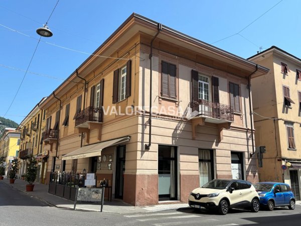 appartamento in vendita a Carrara in zona Avenza
