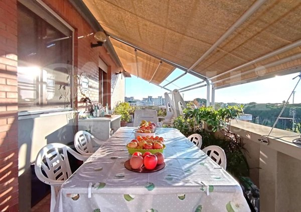 appartamento in vendita a Carrara in zona Marina di Carrara