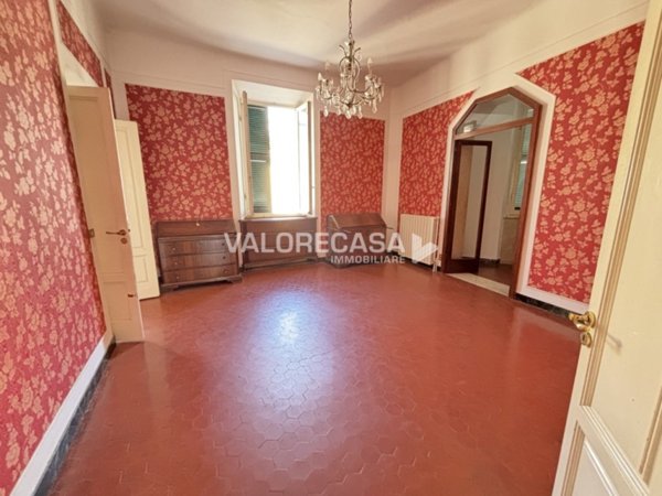 appartamento in vendita a Carrara in zona Centro Città