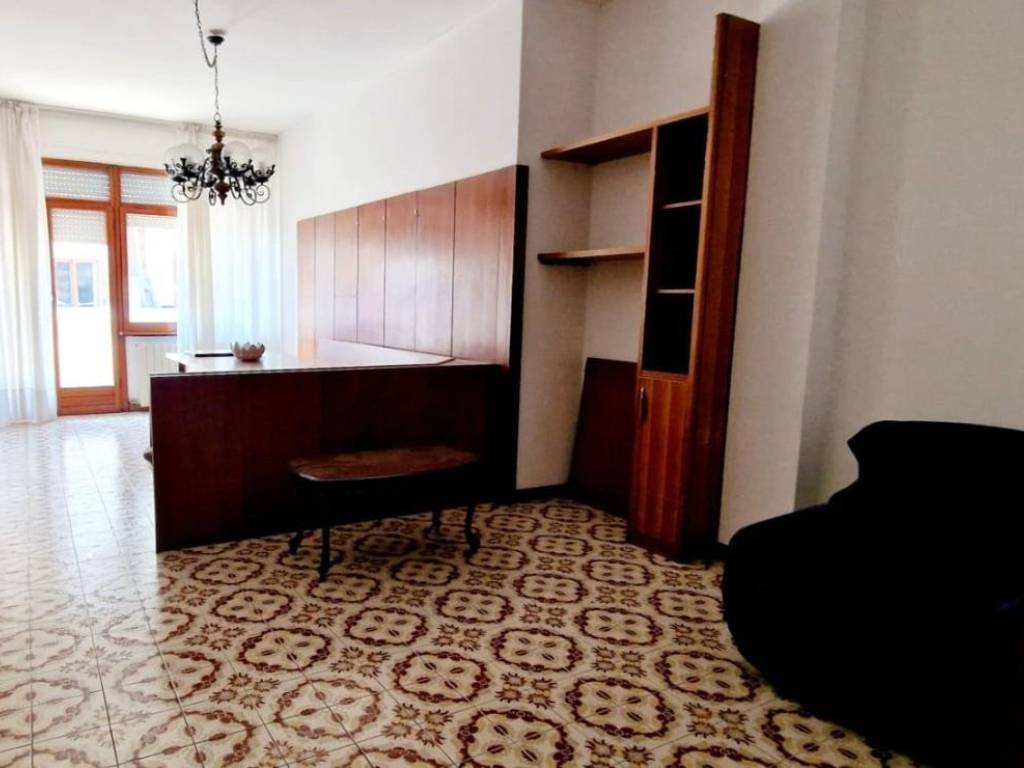 appartamento in vendita a Carrara in zona Avenza