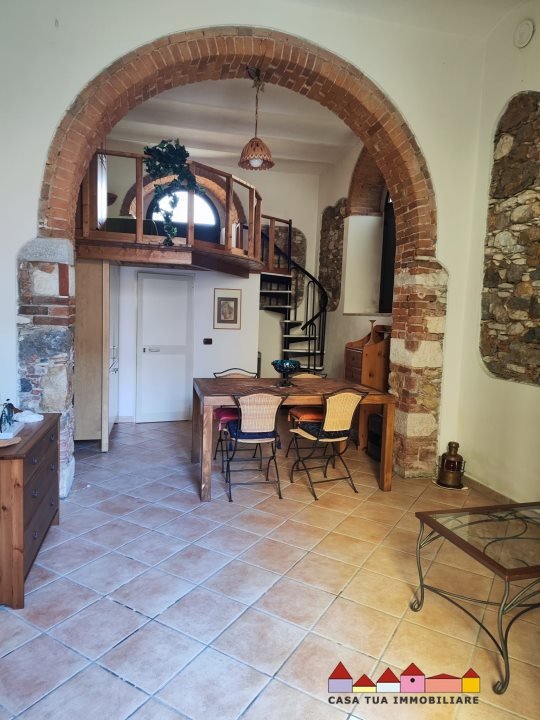 appartamento in vendita a Carrara in zona Centro Città
