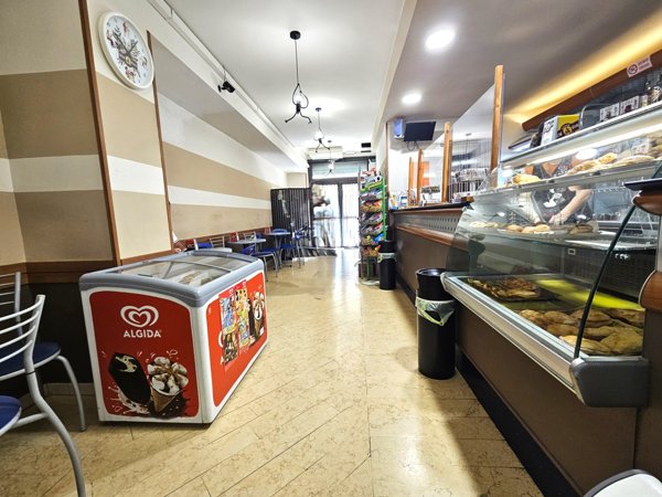 negozio in vendita a Carrara in zona Bonascola