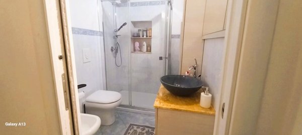 casa indipendente in vendita a Carrara in zona Bonascola