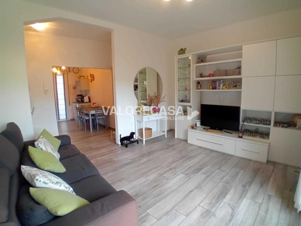 appartamento in vendita a Carrara in zona Gragnana