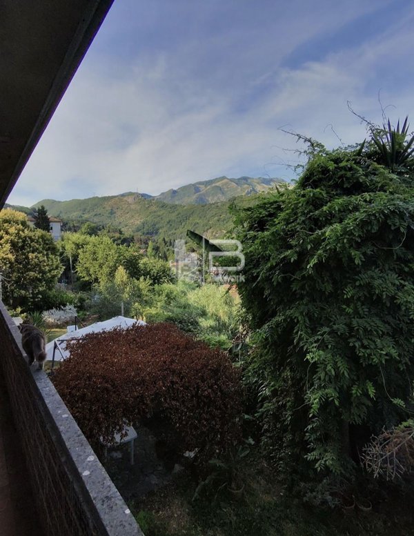 appartamento in vendita a Carrara in zona Centro Città