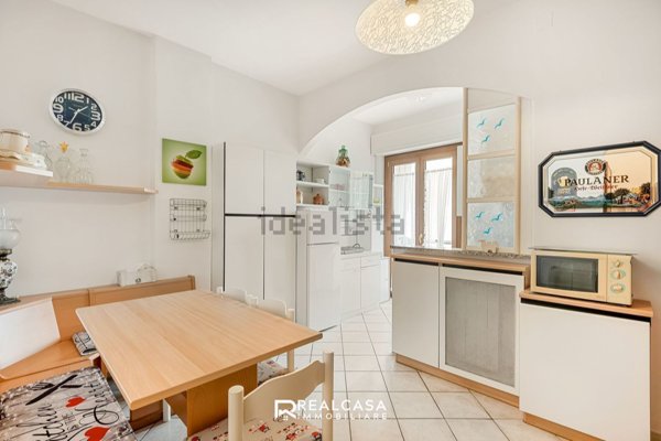 appartamento in vendita a Carrara in zona Marina di Carrara