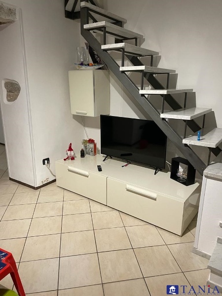 casa indipendente in vendita a Carrara in zona Torano