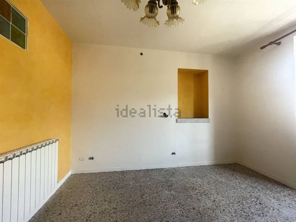appartamento in vendita a Carrara in zona Centro Città