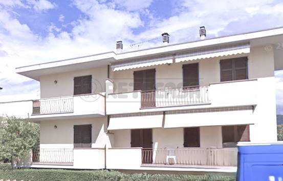 casa indipendente in vendita a Carrara in zona Marina di Carrara