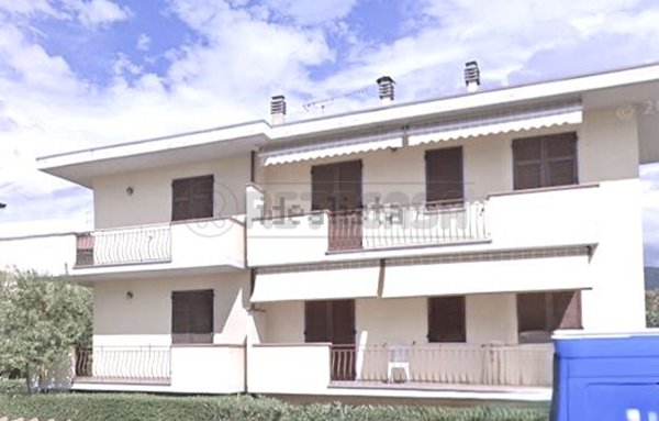 quadrivano in vendita a Carrara in zona Marina di Carrara