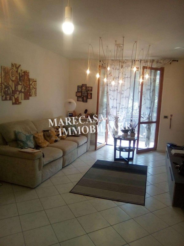 appartamento in vendita a Carrara in zona Centro Città