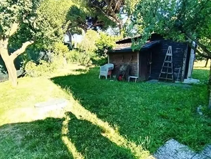 casa indipendente in vendita a Carrara in zona Avenza