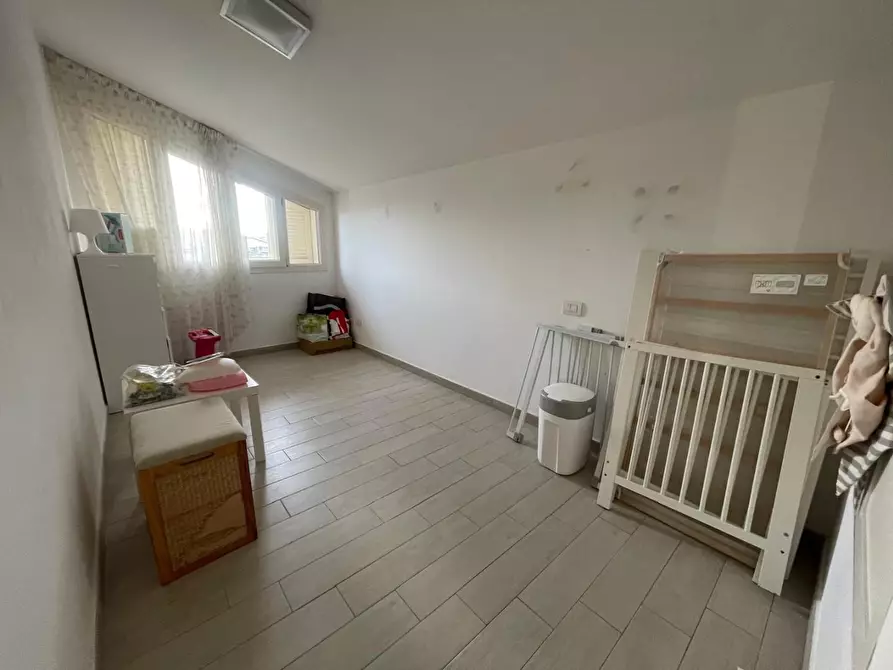 appartamento in vendita a Carrara in zona Marina di Carrara