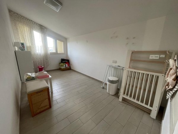 appartamento in vendita a Carrara in zona Marina di Carrara
