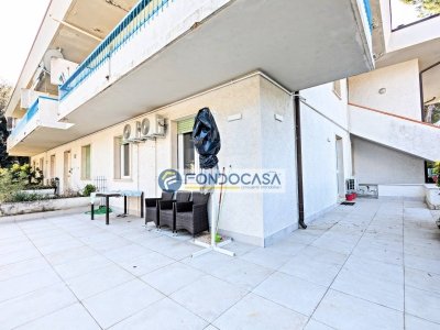 appartamento in vendita a Carrara