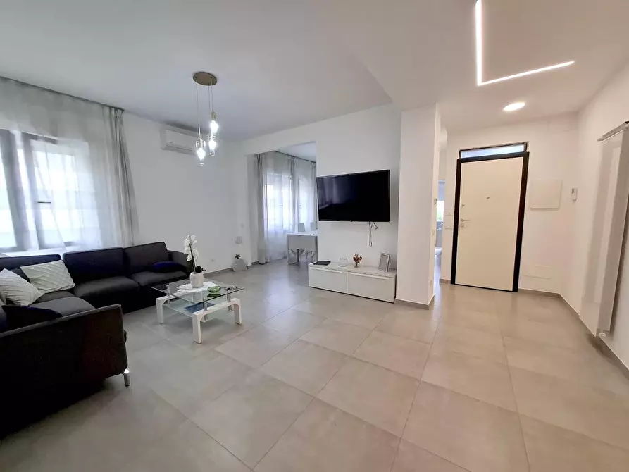 appartamento in vendita a Carrara in zona Marina di Carrara