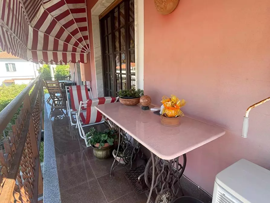 casa indipendente in vendita a Carrara in zona Sant'Antonio