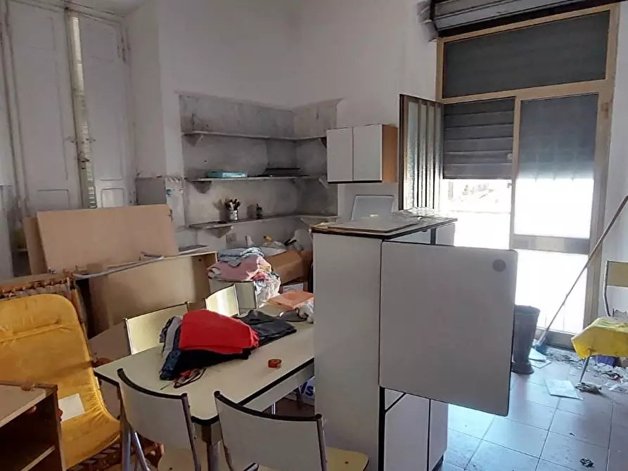 locale di sgombero in vendita a Carrara