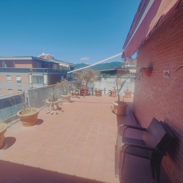 appartamento in vendita a Carrara in zona Marina di Carrara