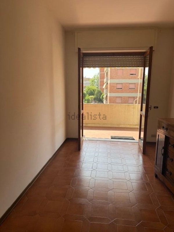 appartamento in vendita a Carrara in zona Avenza
