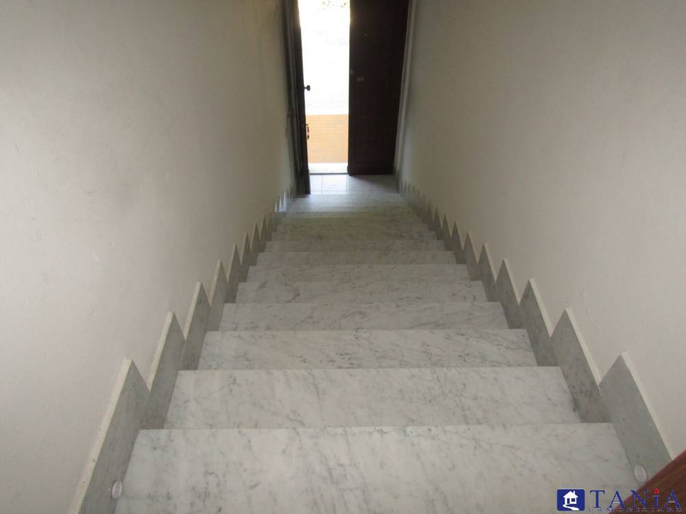 casa indipendente in vendita a Carrara in zona Codena