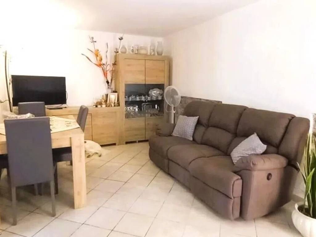 appartamento in vendita a Carrara in zona Bonascola