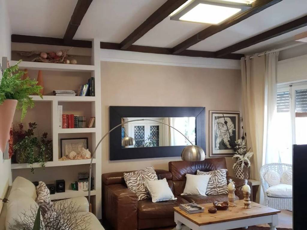 appartamento in vendita a Carrara in zona Centro Città