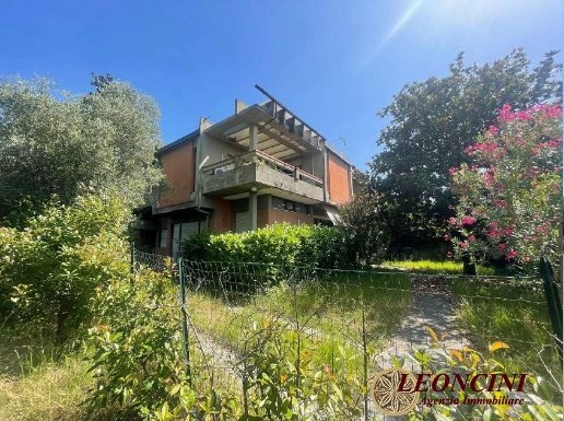 appartamento in vendita a Carrara in zona Marina di Carrara