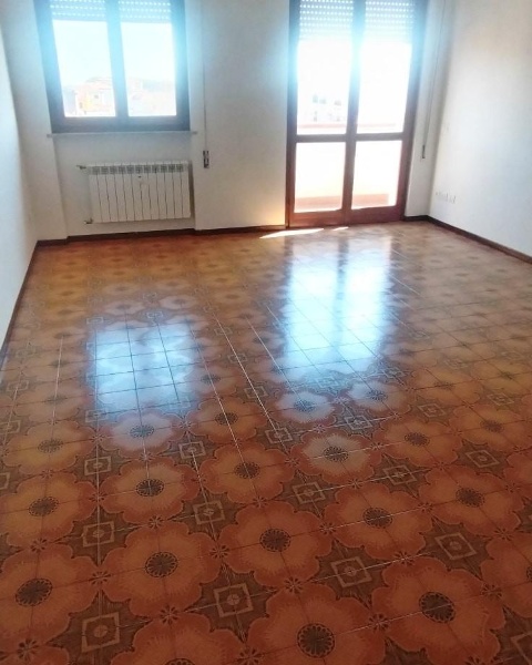 appartamento in vendita a Carrara in zona Marina di Carrara