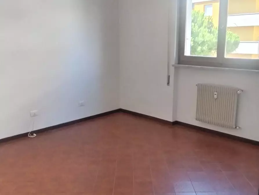 appartamento in vendita a Carrara in zona Marina di Carrara