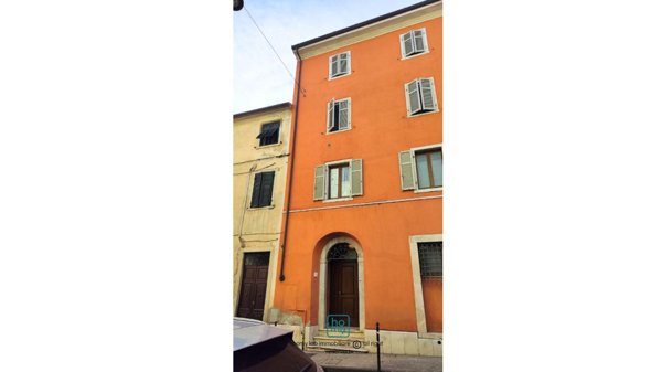appartamento in vendita a Carrara in zona Centro Città