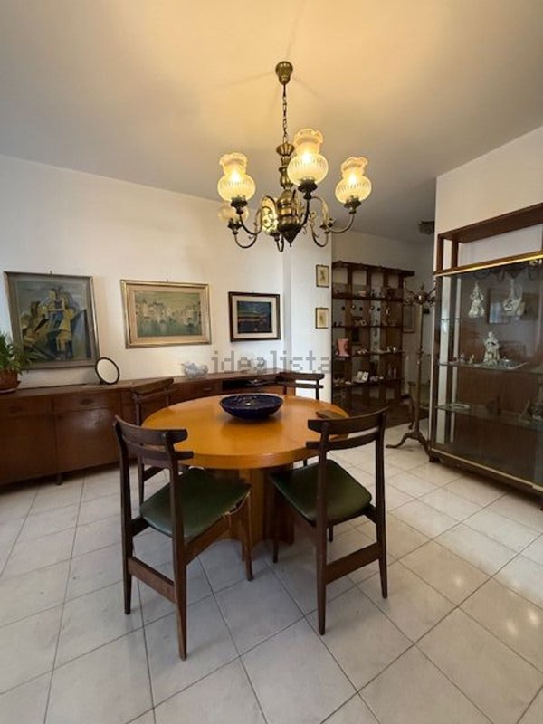 appartamento in vendita a Carrara in zona Avenza