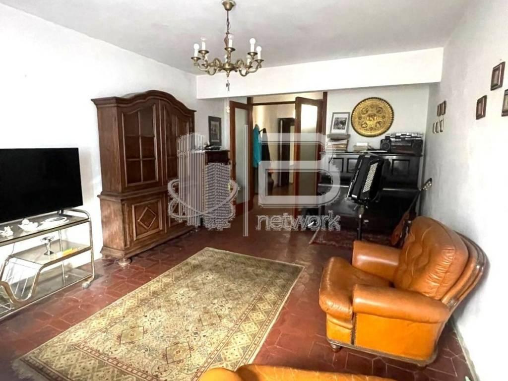 appartamento in vendita a Carrara in zona Marina di Carrara