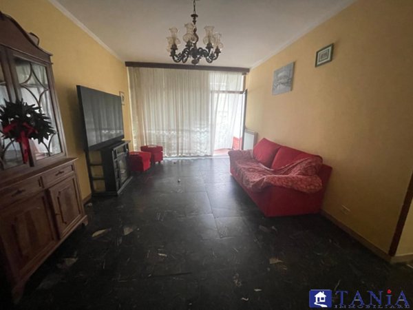 appartamento in vendita a Carrara in zona Stadio