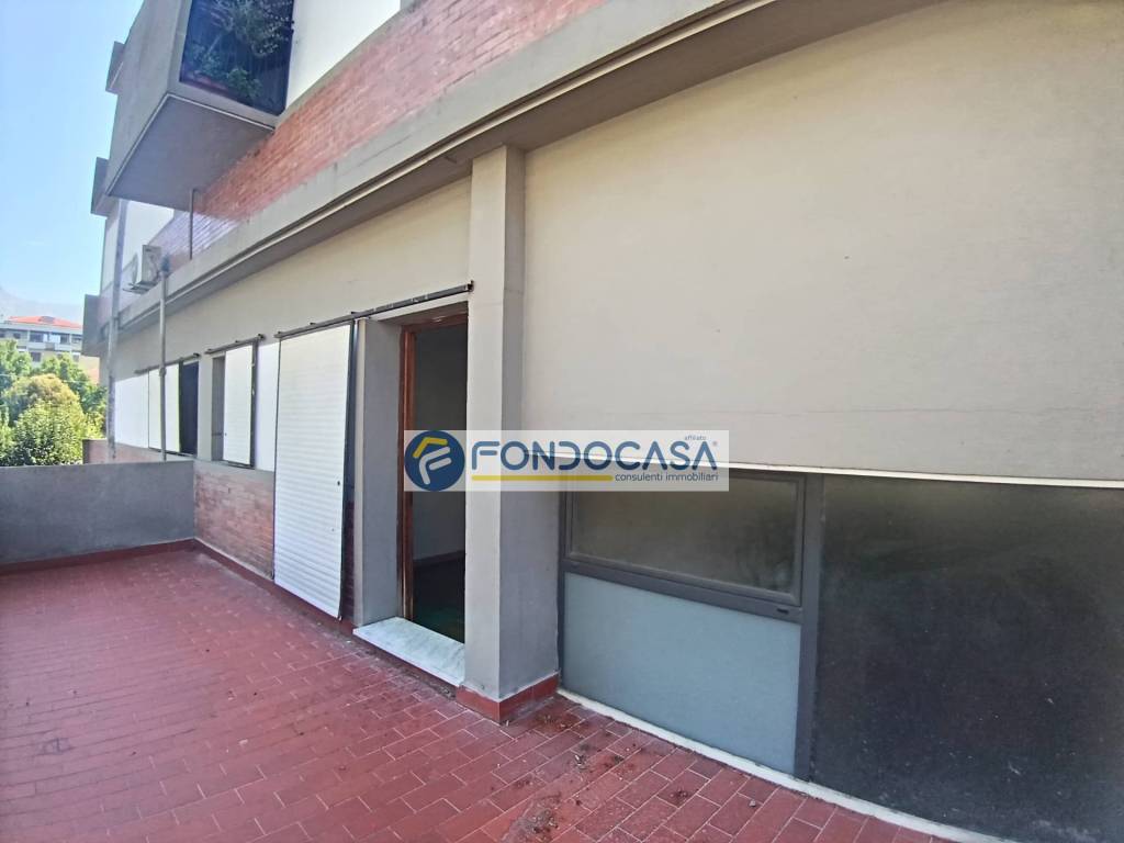 appartamento in vendita a Carrara in zona Marasio