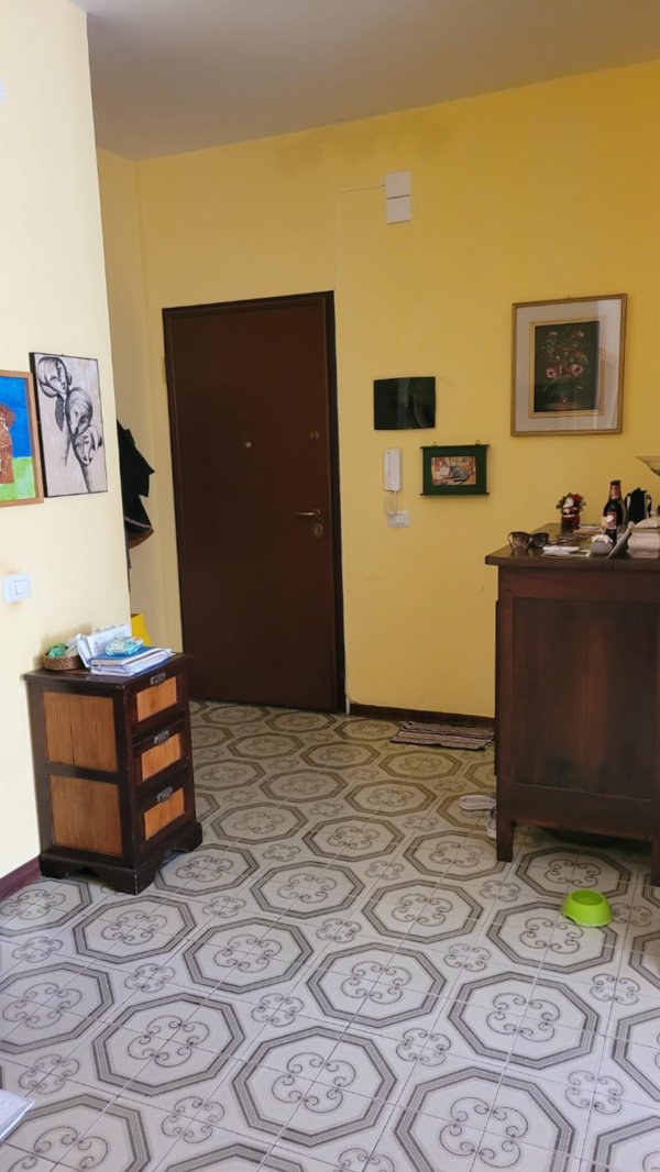 appartamento in vendita a Carrara in zona Sant'Antonio