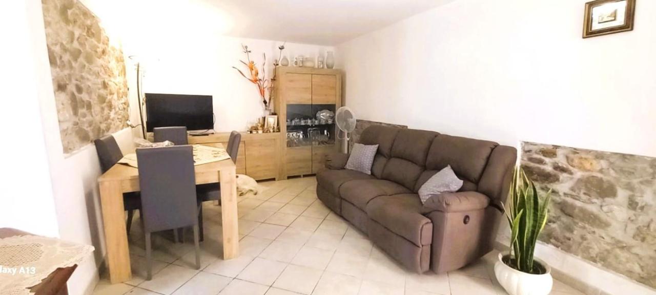 casa indipendente in vendita a Carrara in zona Bonascola