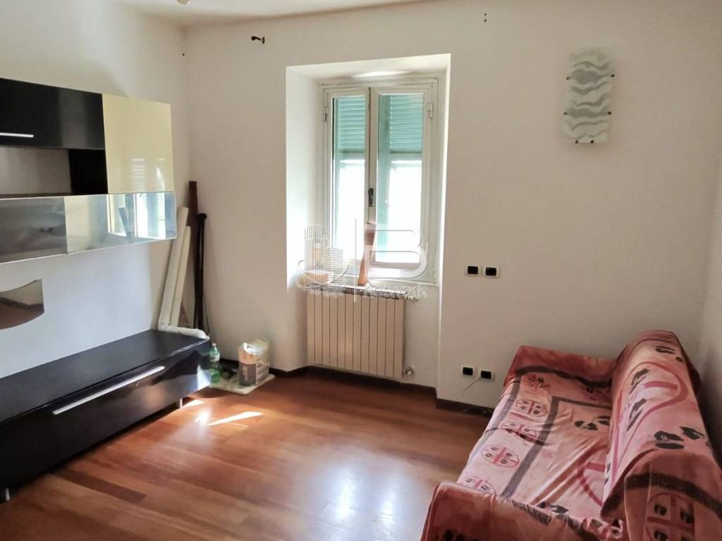 appartamento in vendita a Carrara in zona Avenza