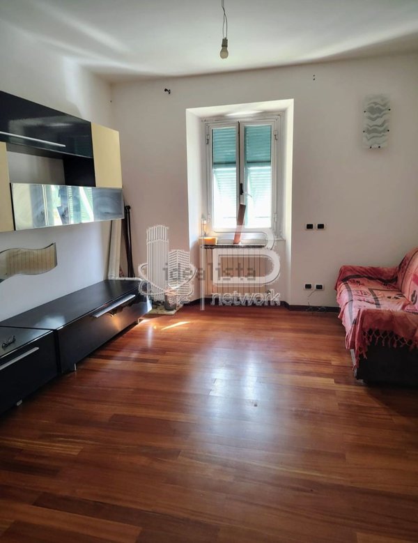 appartamento in vendita a Carrara in zona Marina di Carrara