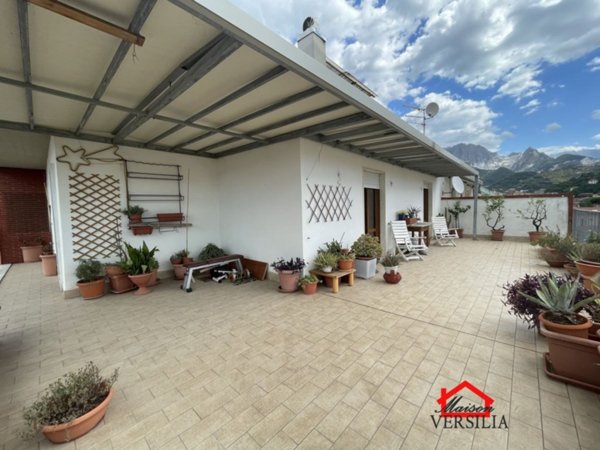 appartamento in vendita a Carrara