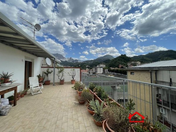 appartamento in vendita a Carrara