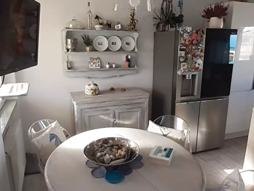 casa indipendente in vendita a Carrara in zona Marina di Carrara