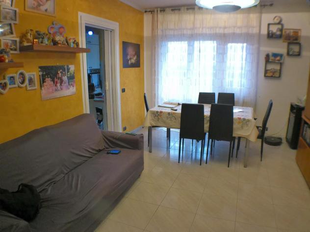 appartamento in vendita a Carrara in zona Avenza