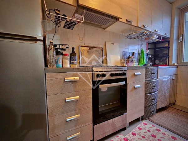 appartamento in vendita a Carrara in zona Avenza