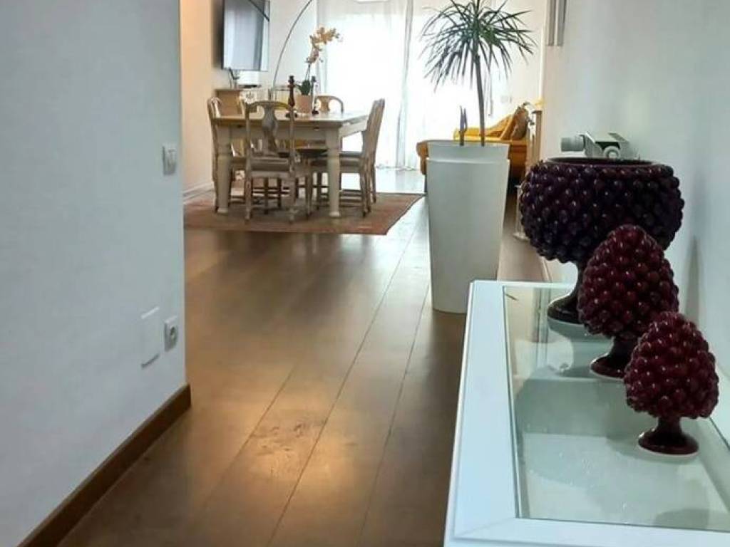 appartamento in vendita a Carrara in zona Marina di Carrara