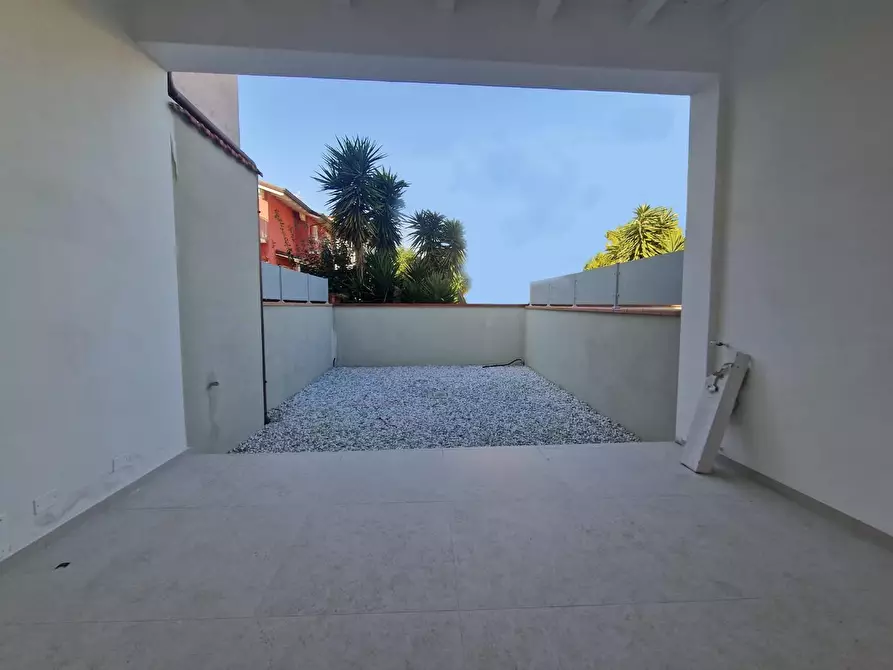 casa indipendente in vendita a Carrara in zona Marina di Carrara
