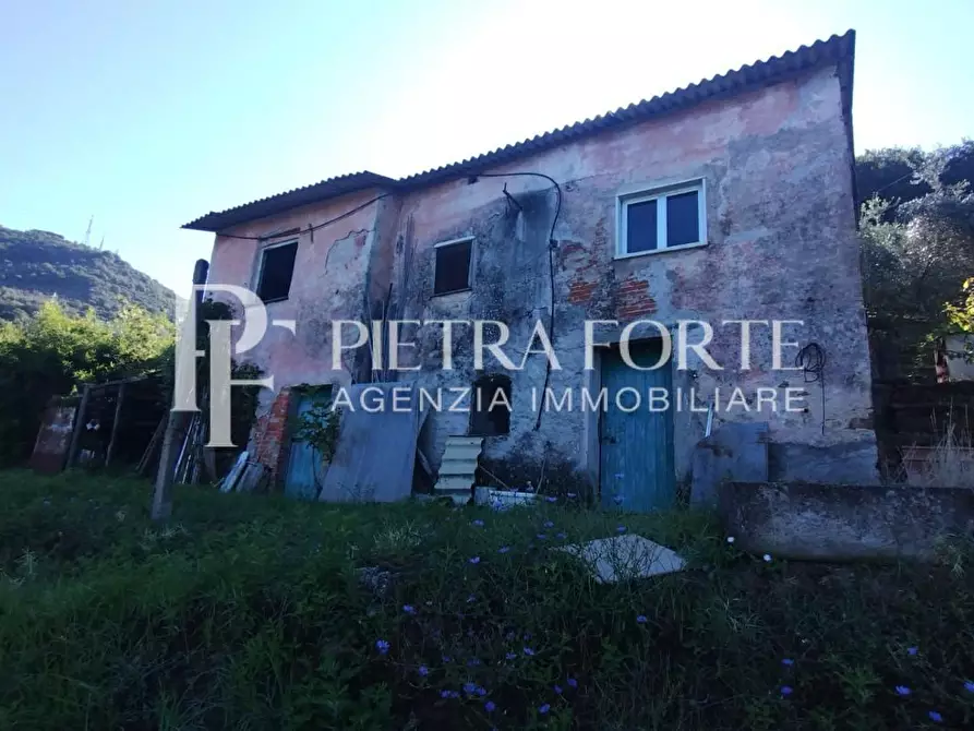 casa indipendente in vendita a Carrara in zona Fossone