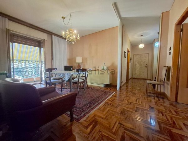 appartamento in vendita a Carrara